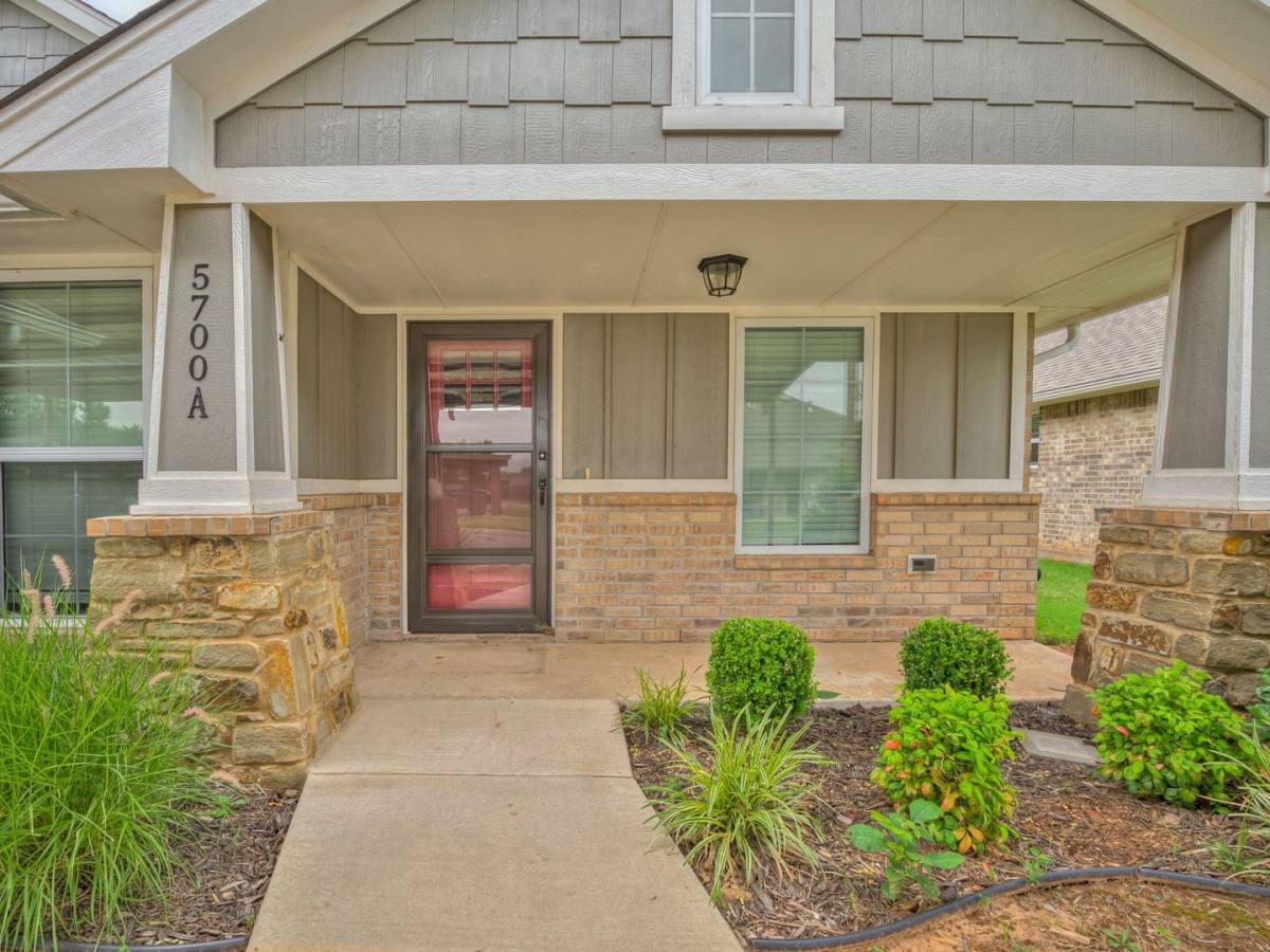Apartment for rent at 5700 Campbell Creek, Oklahoma City, OK 73179