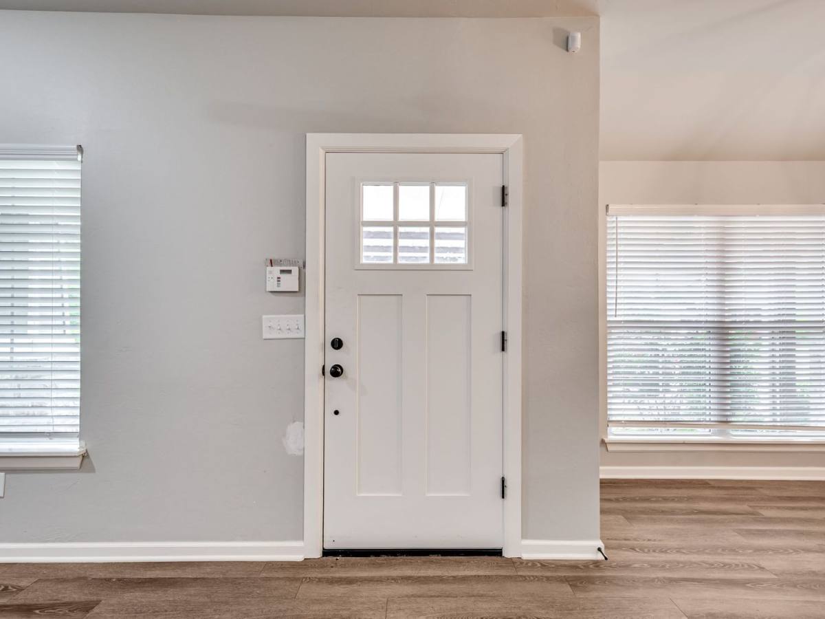 Apartment for rent at 5700 Campbell Creek, Oklahoma City, OK 73179