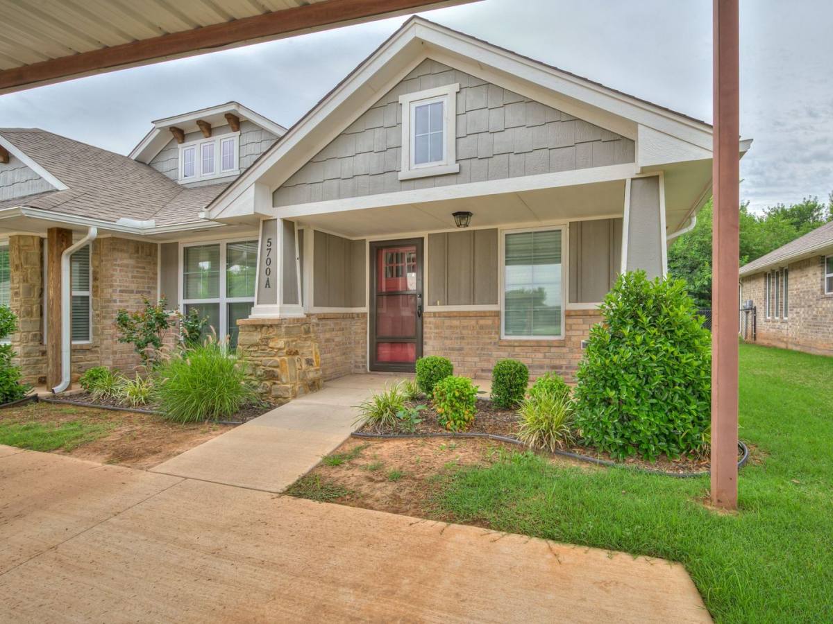 Apartment for rent at 5700 Campbell Creek, Oklahoma City, OK 73179