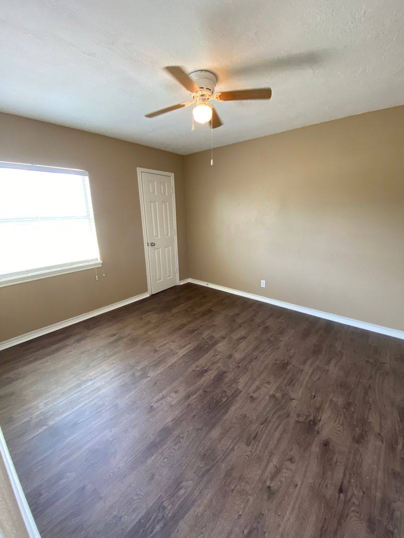 Apartment for rent at 1801 Lake St, Lake Charles, LA 70601