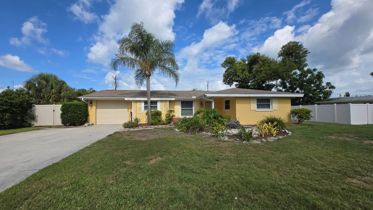 House for rent at 3512 School Ave, Sarasota, FL 34239