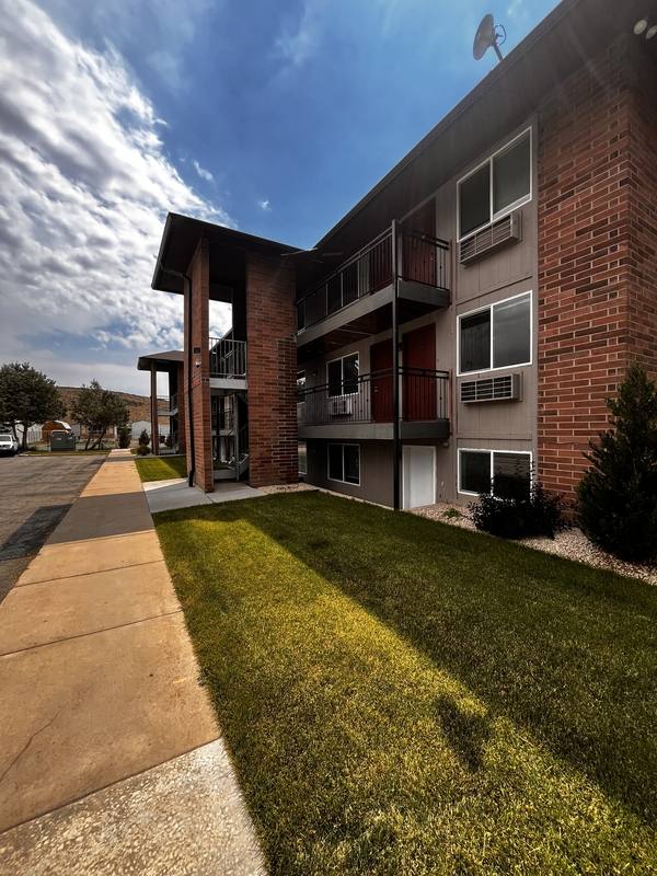 Apartment for rent at 202 Bear River Dr, Evanston, WY 82930