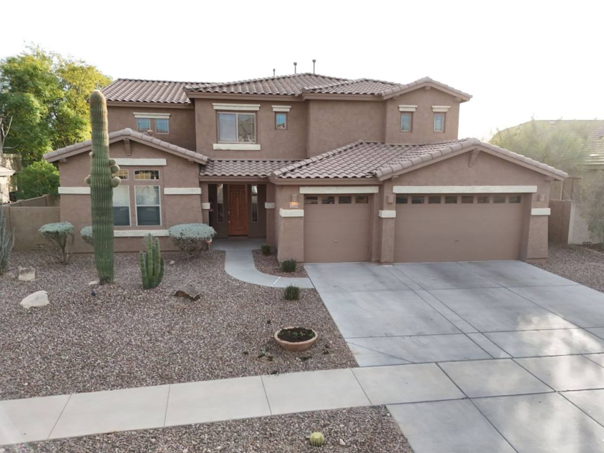House for rent at 2209 W Red Range Way, Phoenix, AZ 85085