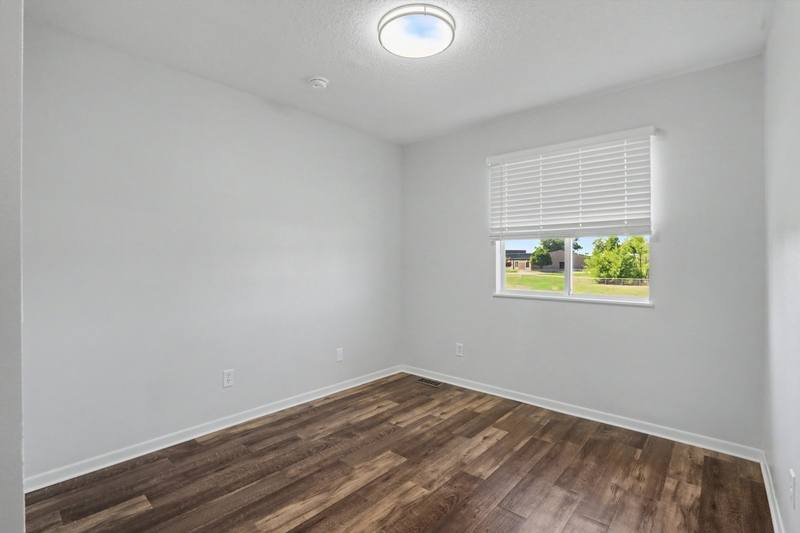 Townhouse for rent at 406 E 15th St, Pella, IA 50219
