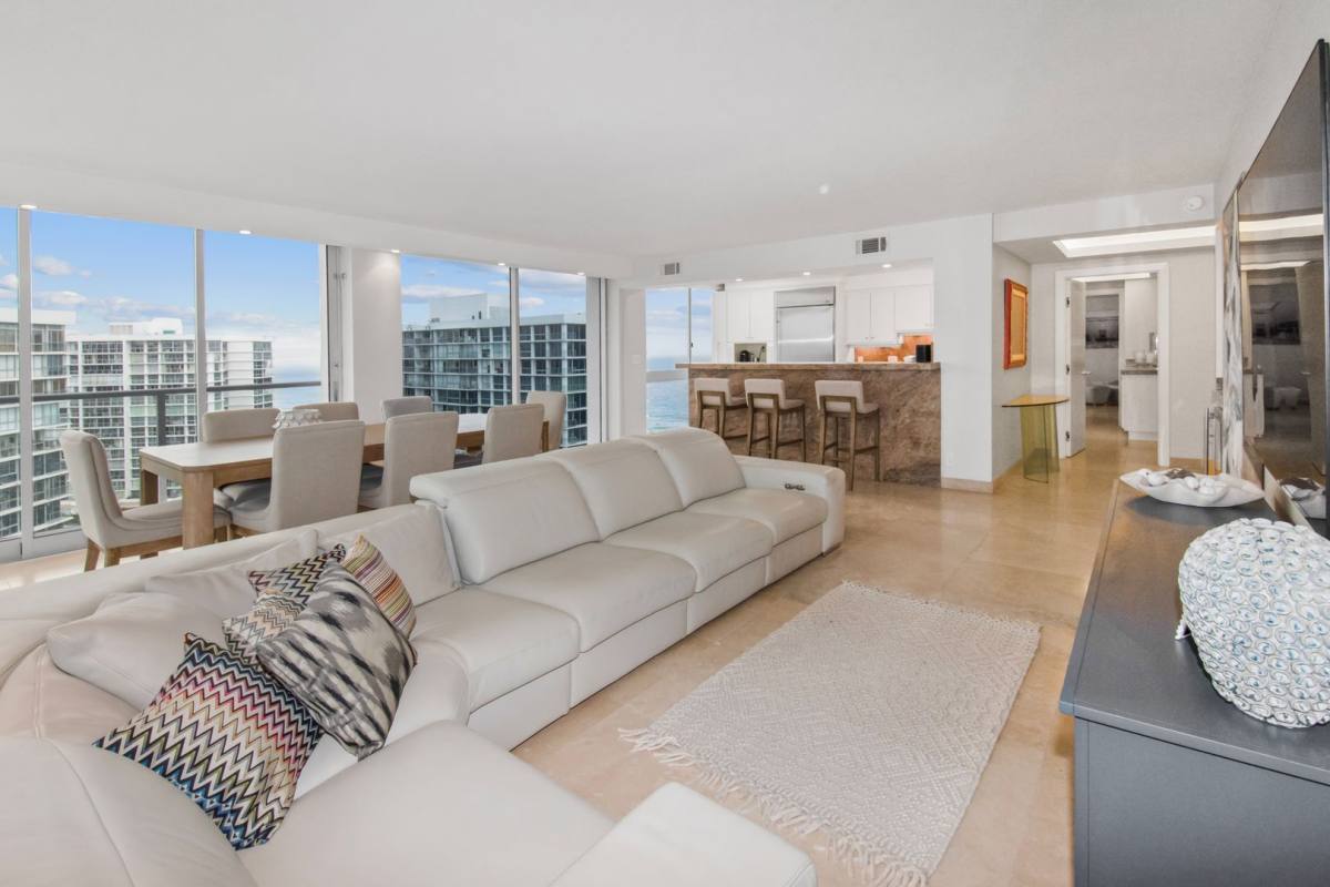 Apartment for rent at 1730 Avenida Del Mundo, Coronado, CA 92118