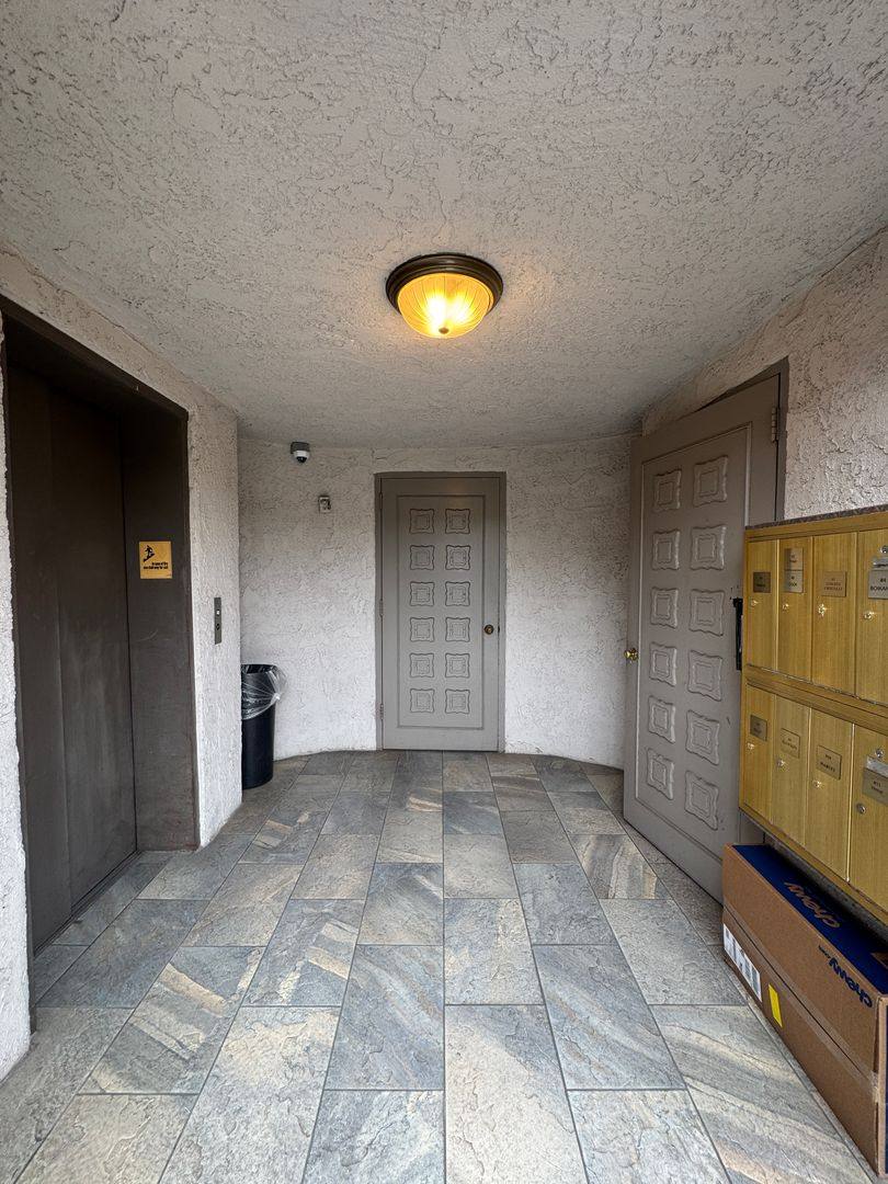 Apartment for rent at 445 Washington Blvd, Marina Del Rey, CA 90292