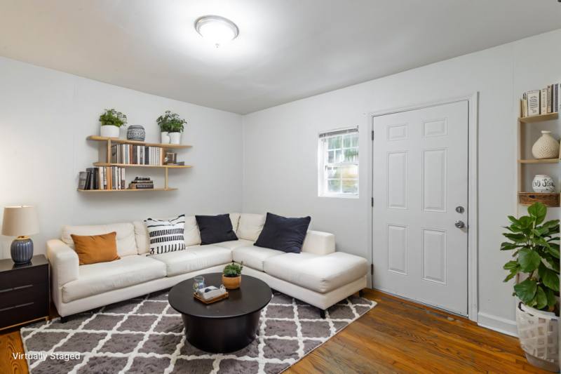 Apartment for rent at 518 E Manning St #1, Chattanooga, TN 37405