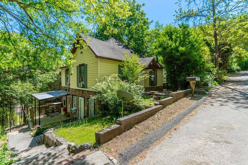 Apartment for rent at 518 E Manning St #1, Chattanooga, TN 37405