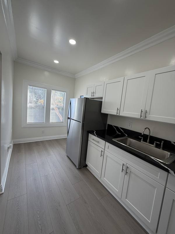 Apartment for rent at 1117 S Westlake Ave, Los Angeles, CA 90006