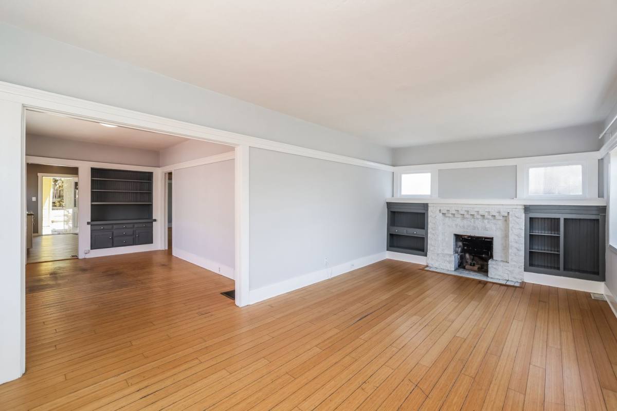 House for rent at 4692 Congress Ave, Oakland, CA 94601