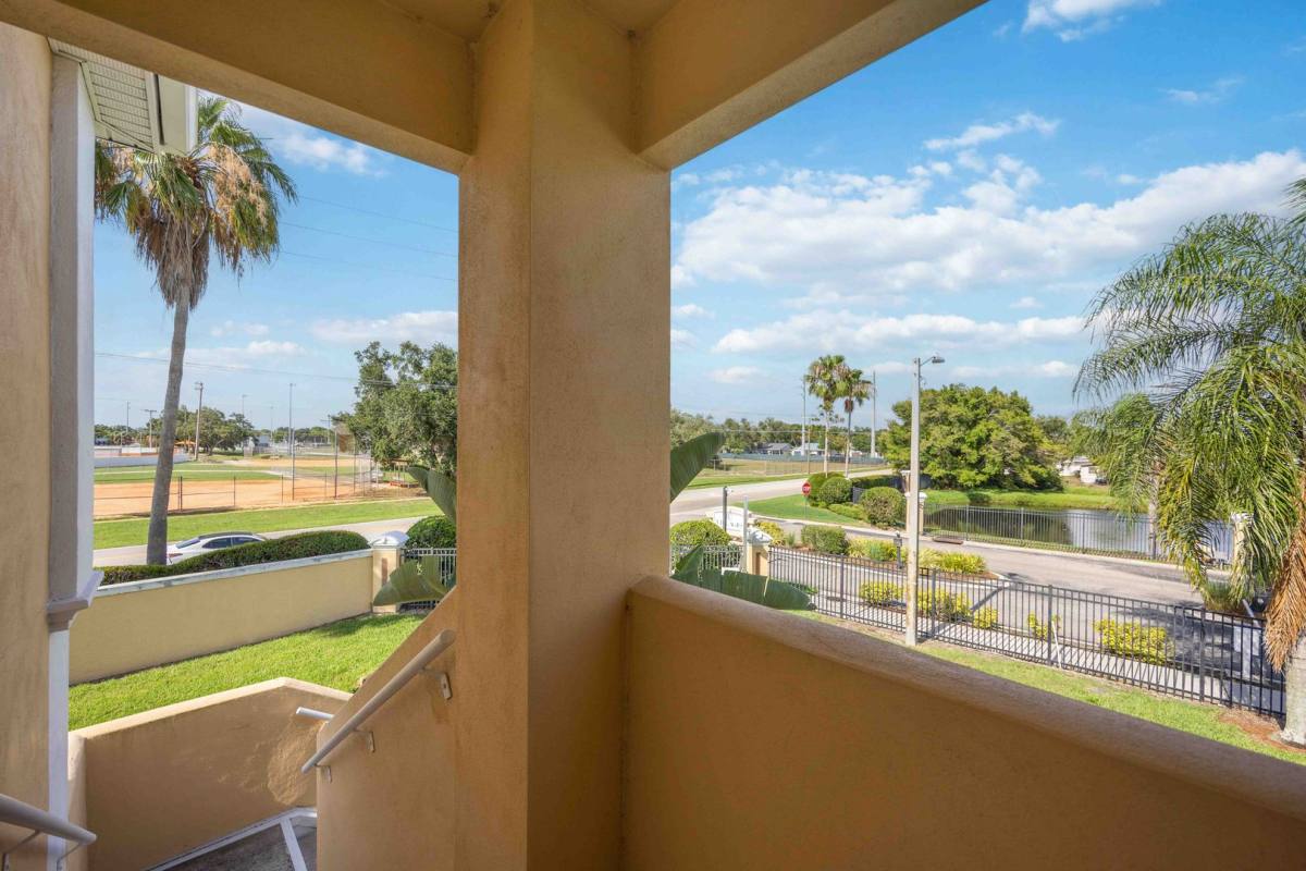 Condo for rent at 1195 Villagio Circle, Sarasota, FL 34237