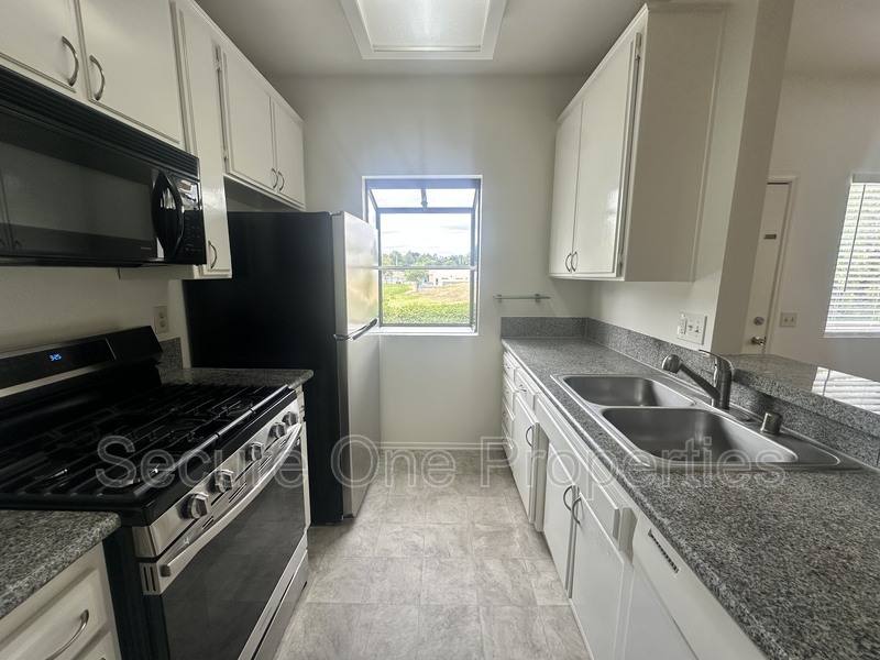 Condo for rent at 86 Maegan Place #5, Thousand Oaks, CA 91362