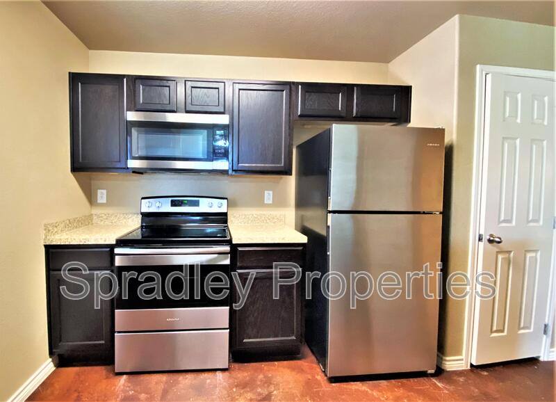 Apartment for rent at 1559 Brady Way, Belton, TX 76513