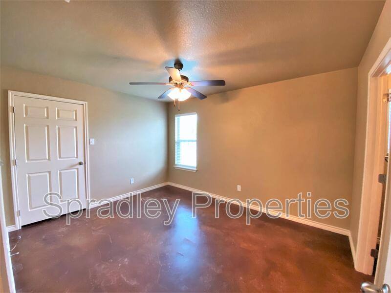 Apartment for rent at 1559 Brady Way, Belton, TX 76513