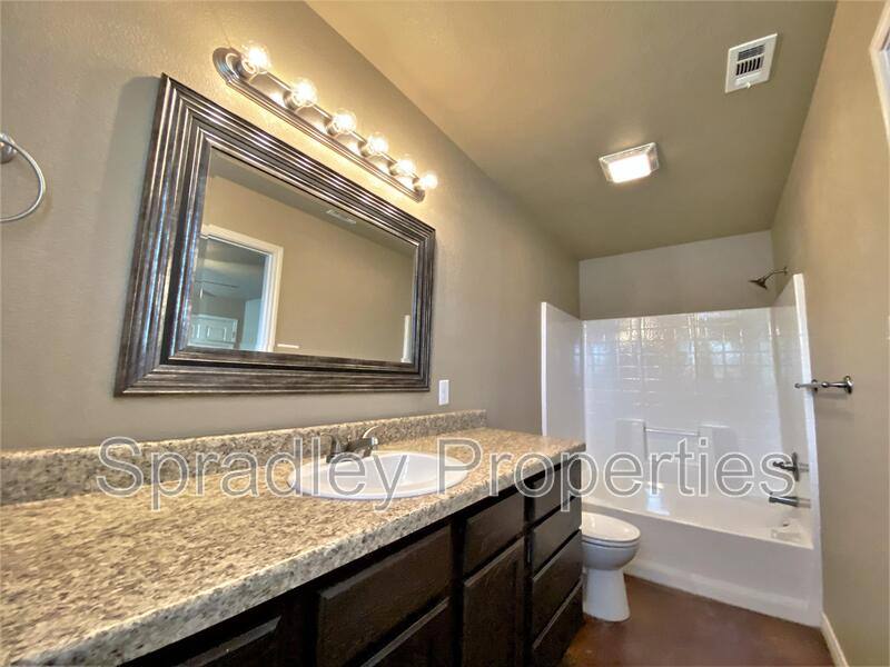 Apartment for rent at 1559 Brady Way, Belton, TX 76513