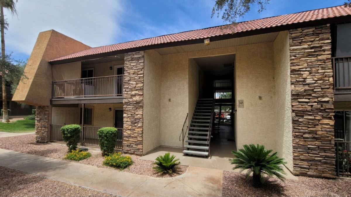 House for rent at 4960 Indian River Dr, Las Vegas, NV 89103