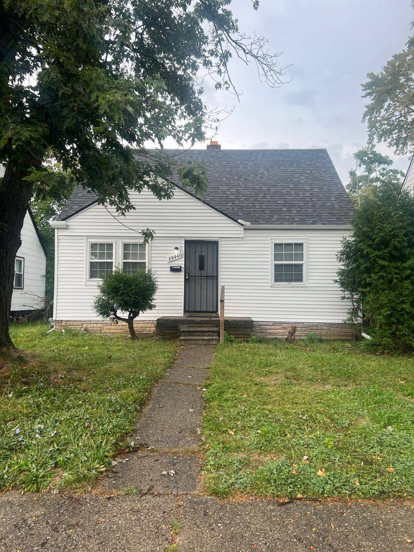 House for rent at 19440 W Chicago, Detroit, MI 48228