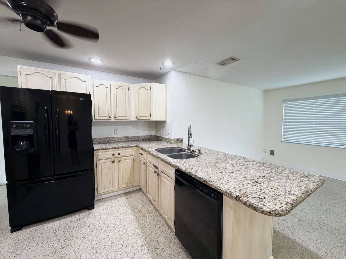 House for rent at 1637 S Mayfair Rd, Fort Myers, FL 33919