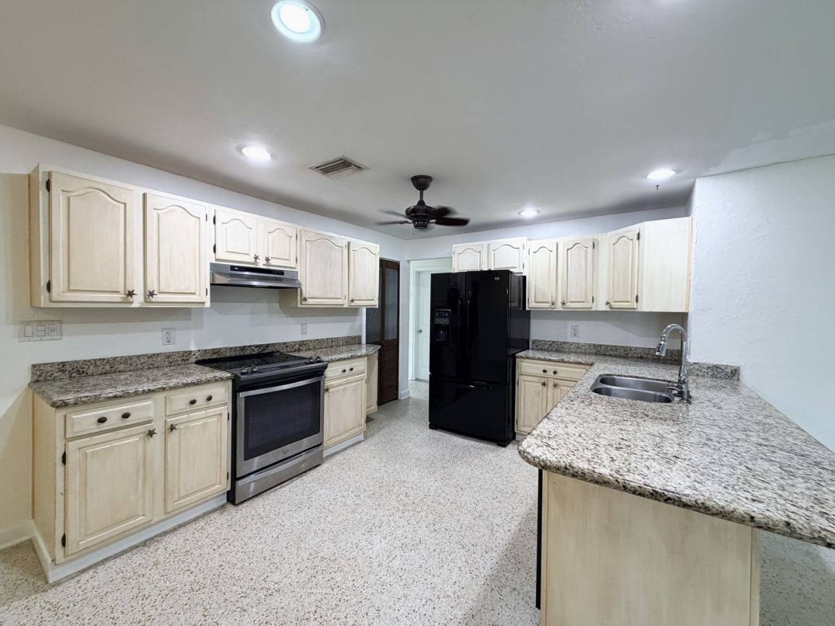 House for rent at 1637 S Mayfair Rd, Fort Myers, FL 33919