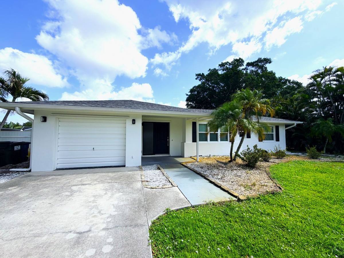 House for rent at 1637 S Mayfair Rd, Fort Myers, FL 33919
