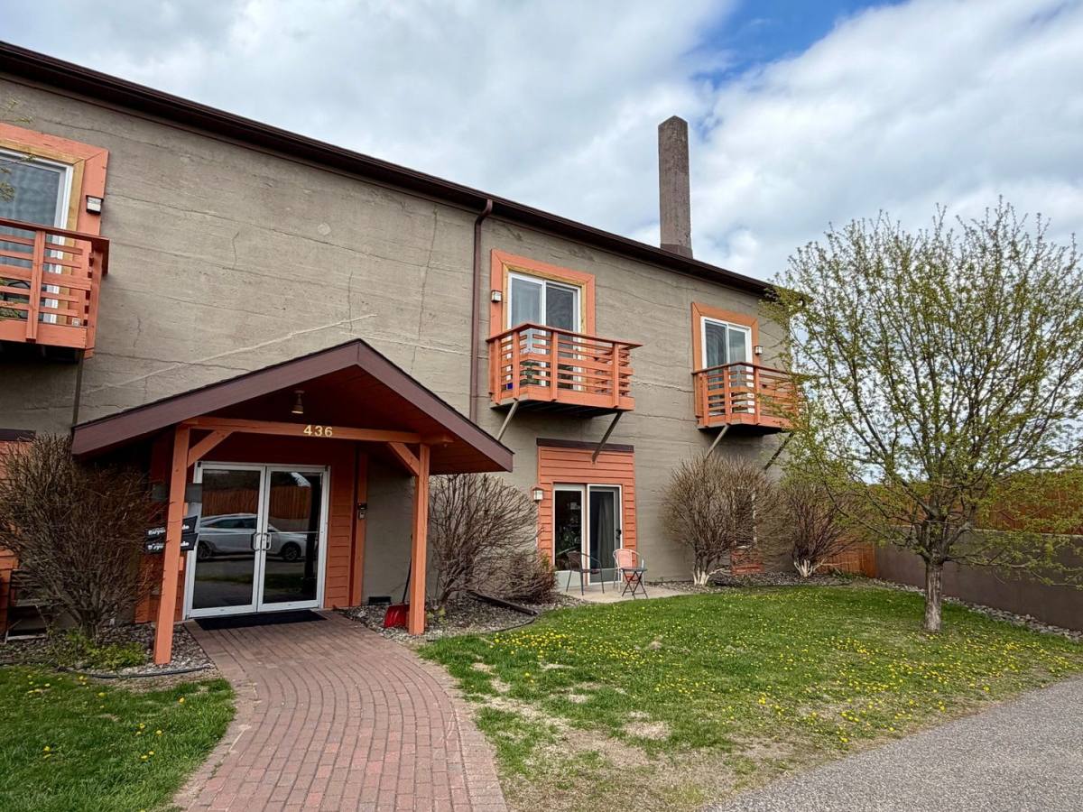 Apartment for rent at 436 Thayer St, Rhinelander, WI 54501