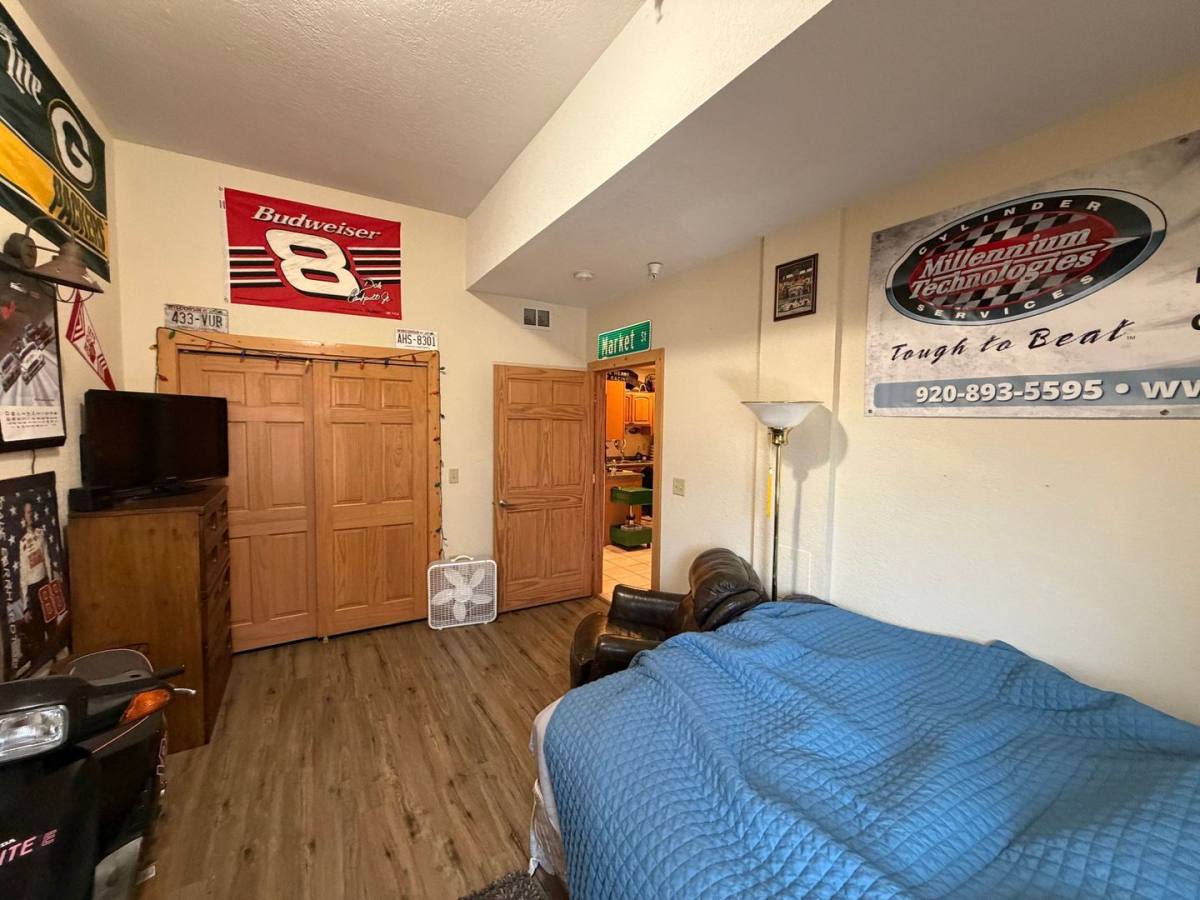 Apartment for rent at 436 Thayer St, Rhinelander, WI 54501