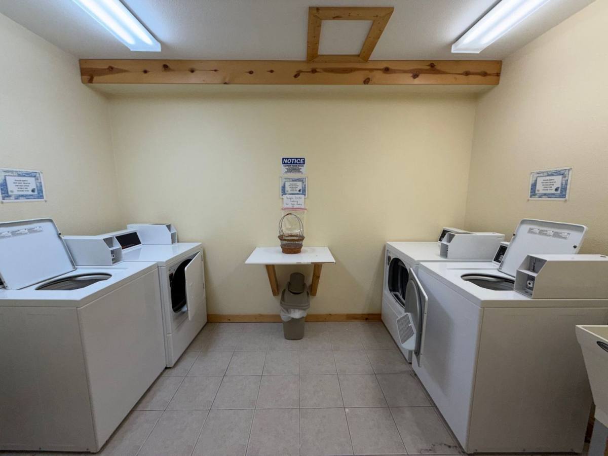 Apartment for rent at 436 Thayer St, Rhinelander, WI 54501
