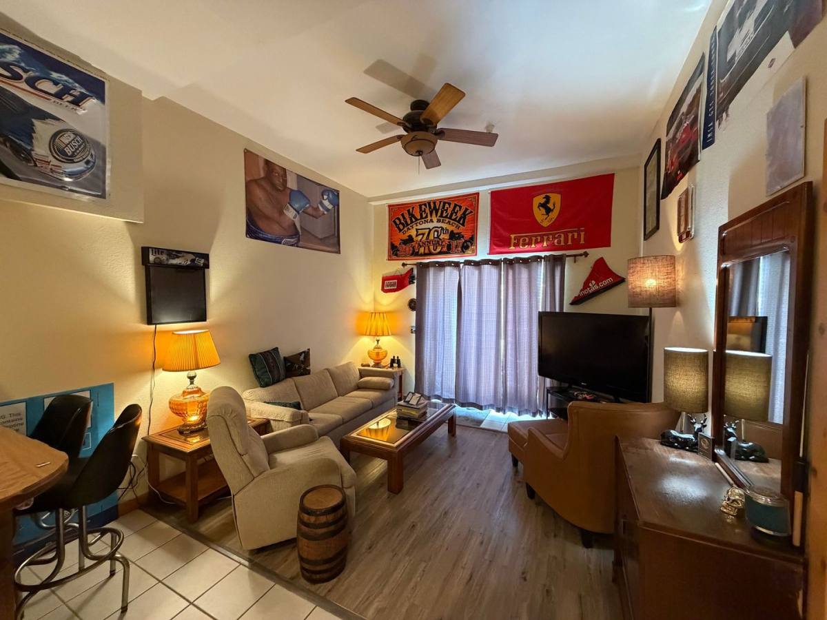 Apartment for rent at 436 Thayer St, Rhinelander, WI 54501