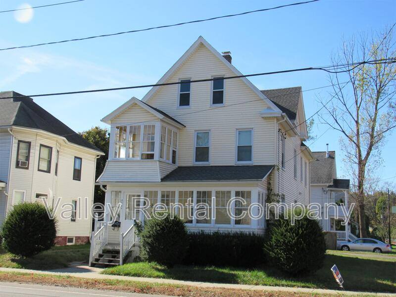 Apartment for rent at 84 Bridge St #1, Agawam, MA 01001