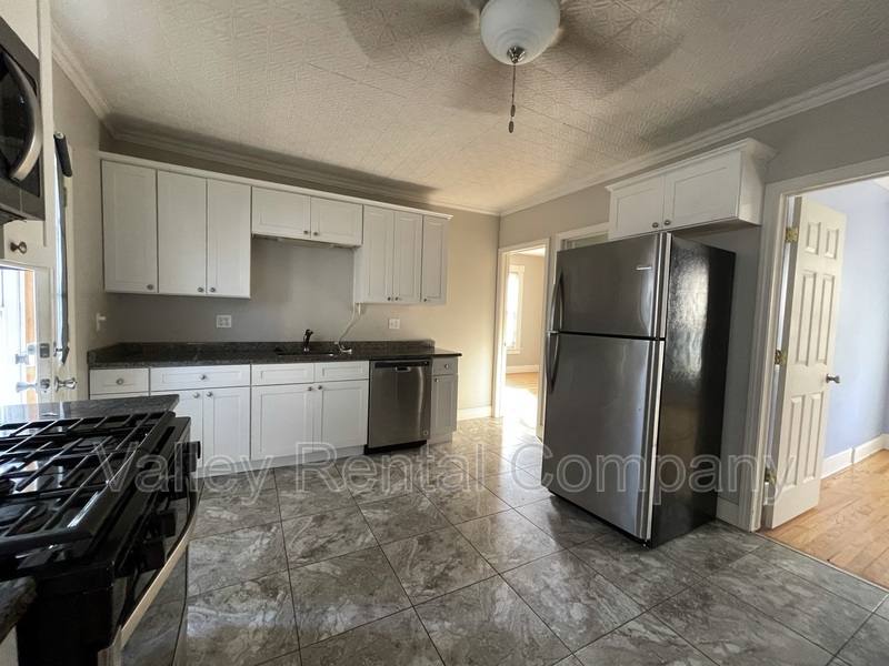 Apartment for rent at 84 Bridge St #1, Agawam, MA 01001