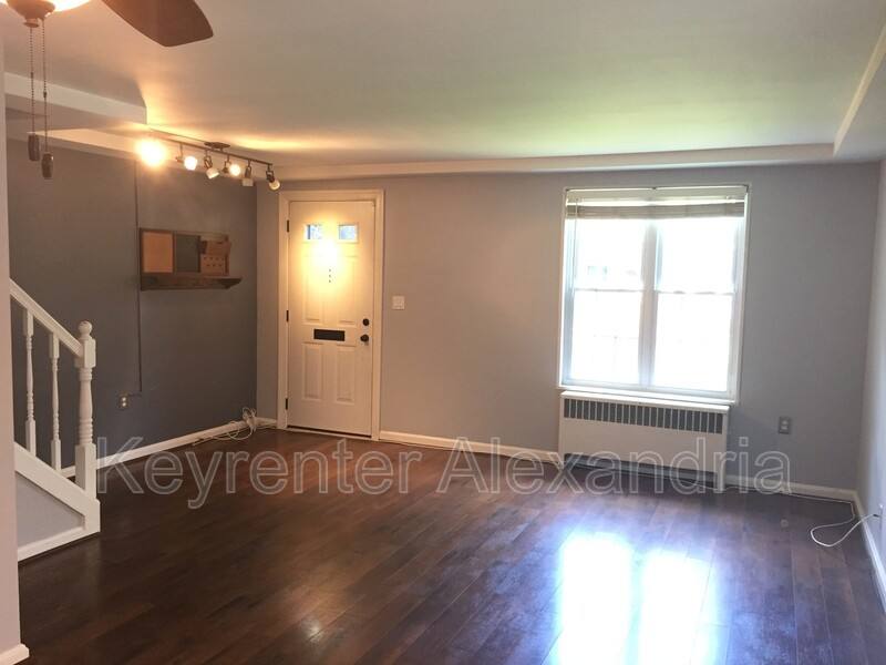Townhouse for rent at 1610 Kenwood Ave, Alexandria, VA 22302