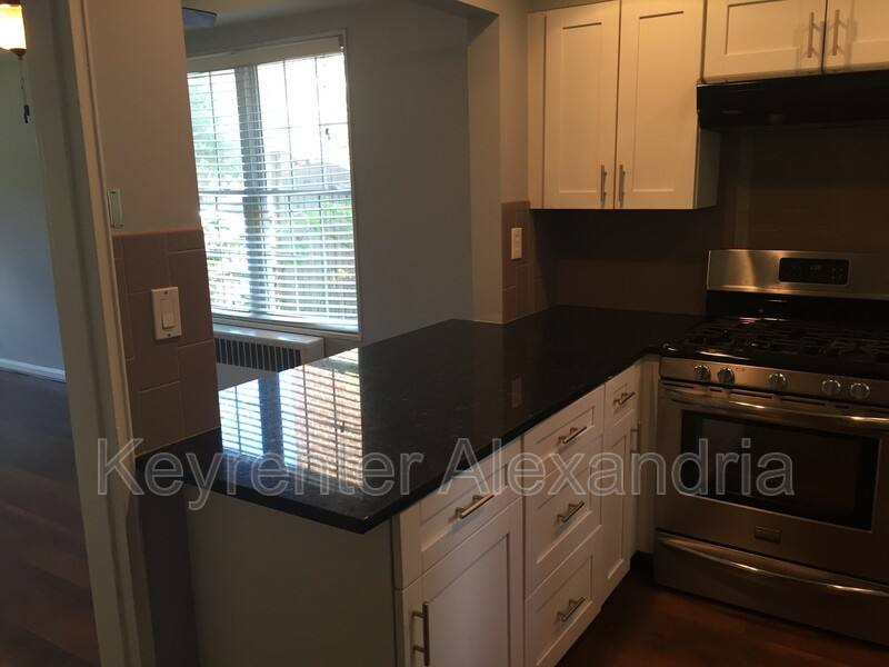 Townhouse for rent at 1610 Kenwood Ave, Alexandria, VA 22302