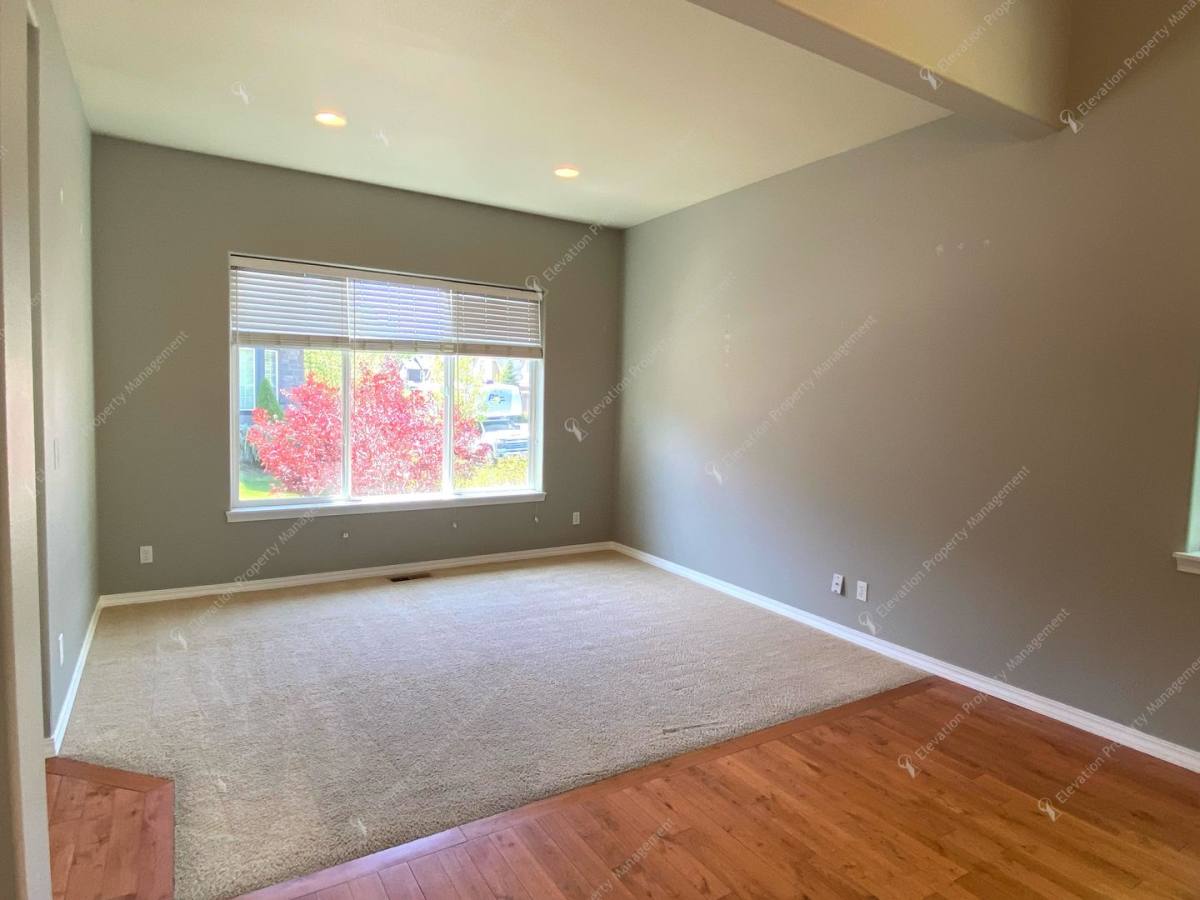 House for rent at 60974 Snowbrush Dr, Bend, OR 97702