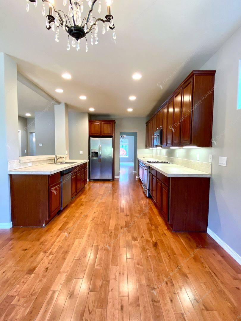 House for rent at 60974 Snowbrush Dr, Bend, OR 97702