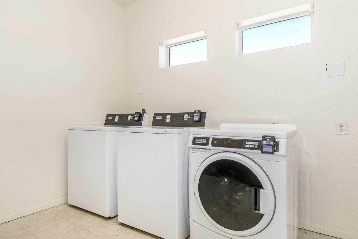 Townhouse for rent at 1001 E Washington St, Stephenville, TX 76401