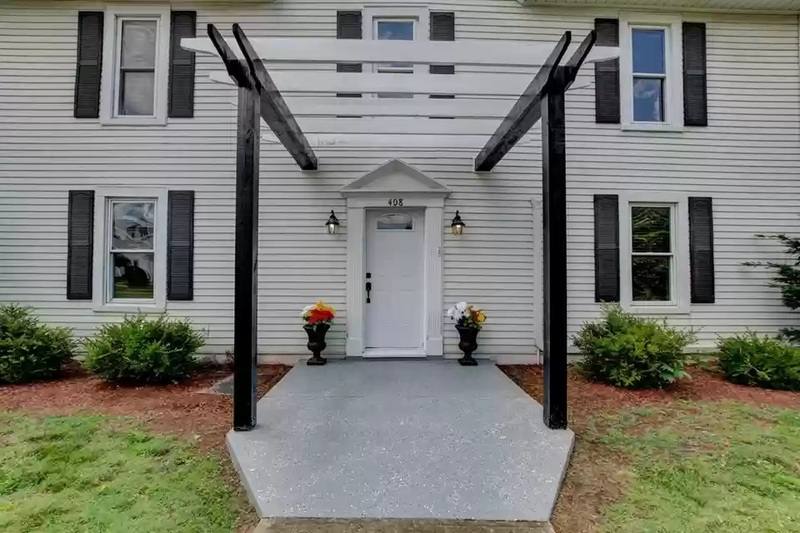 House for rent at 408 E Main St, Elkton, KY 42220