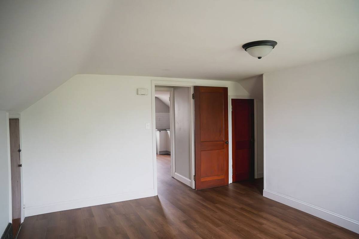 Apartment for rent at 914 Hellertown Rd, Bethlehem, PA 18015