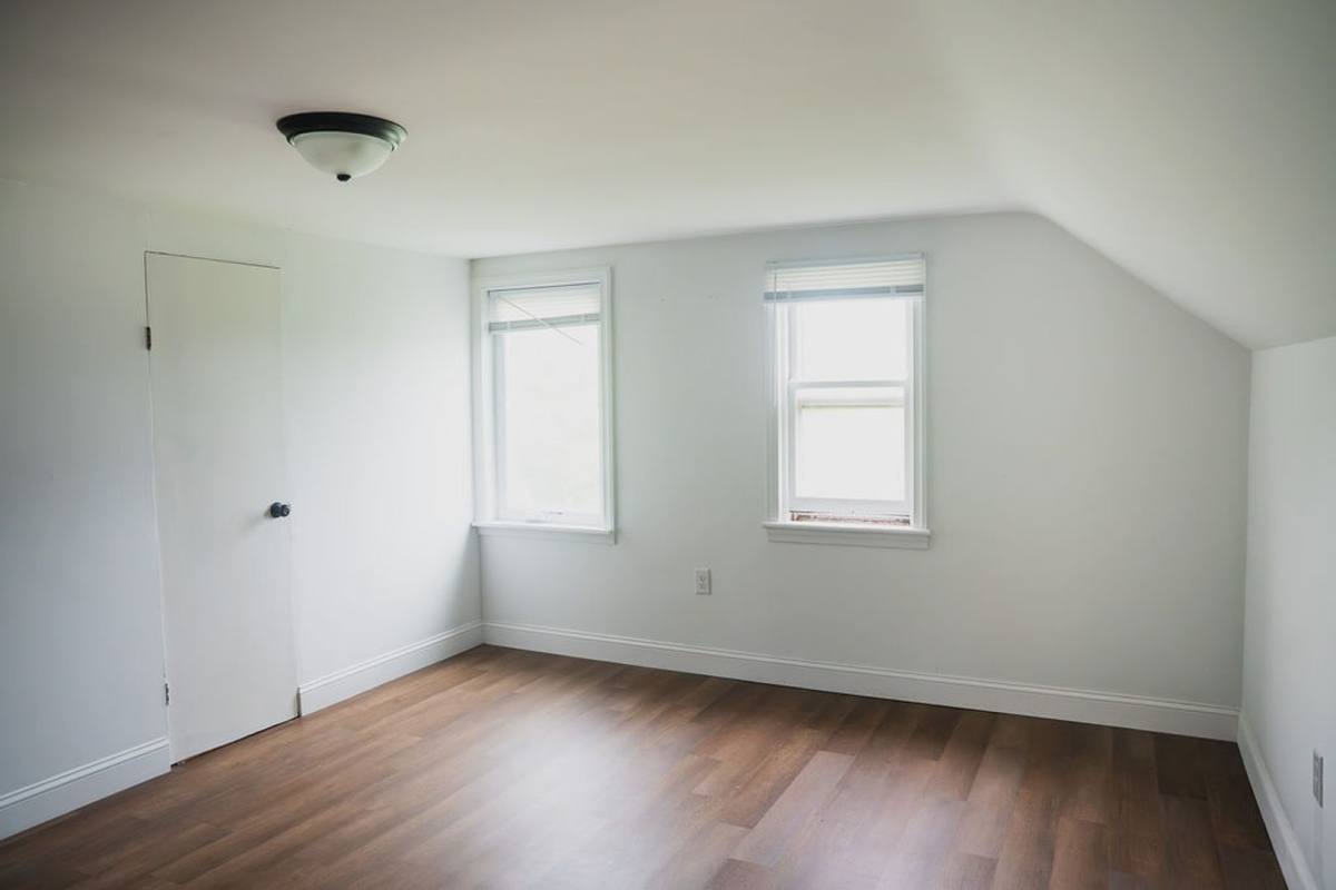Apartment for rent at 914 Hellertown Rd, Bethlehem, PA 18015