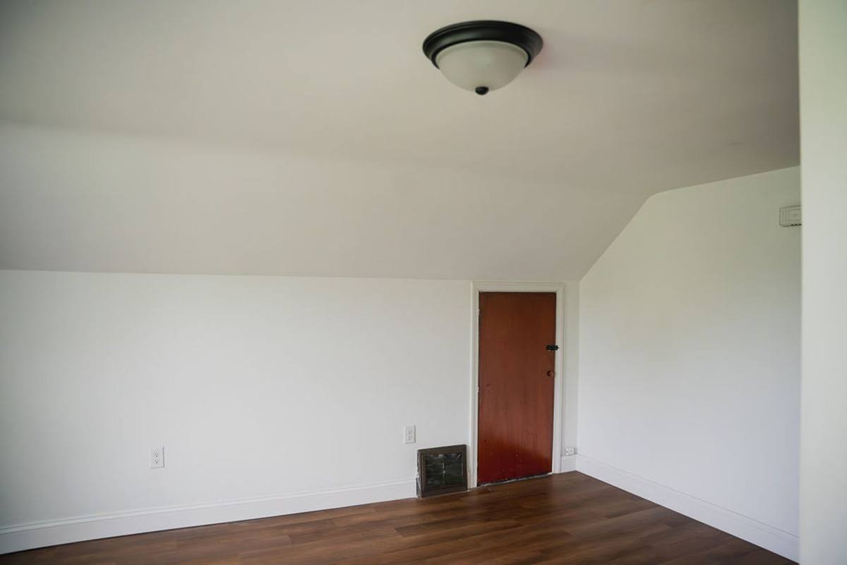 Apartment for rent at 914 Hellertown Rd, Bethlehem, PA 18015