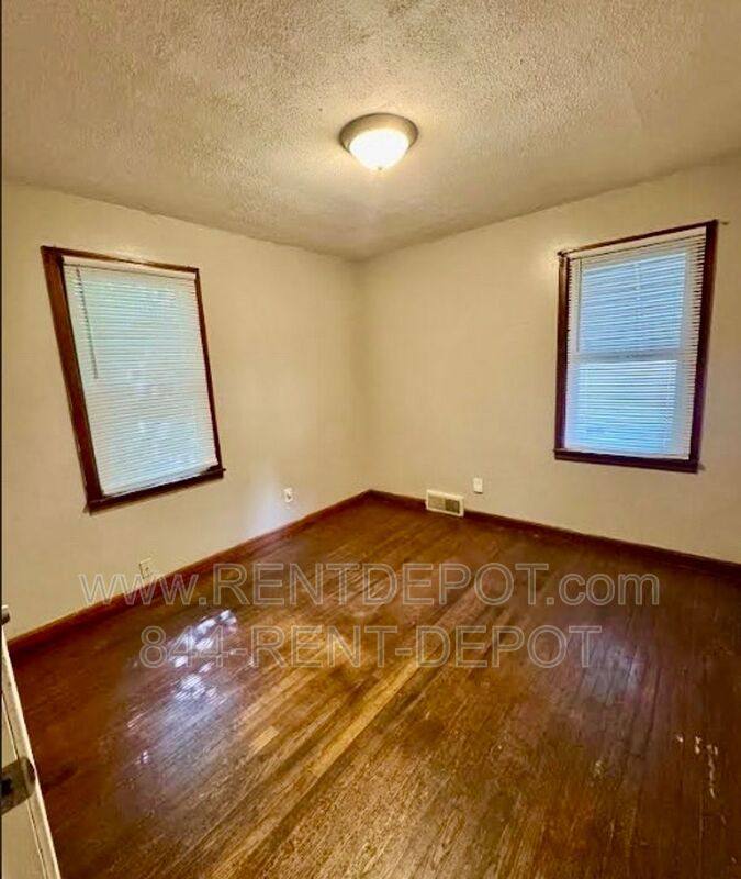 House for rent at 715 E Riverside Dr, Evansville, IN 47713