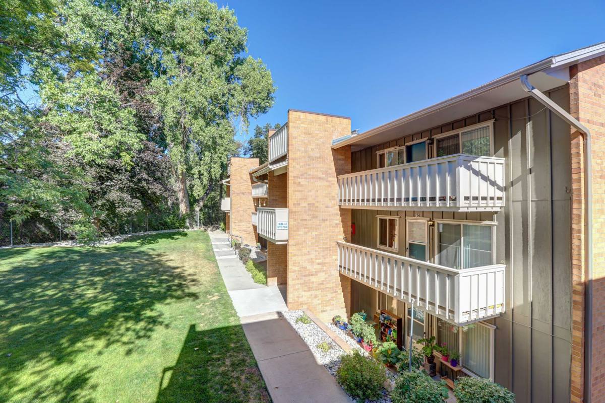 Apartment for rent at 3445 Wadsworth Blvd, Wheat Ridge, CO 80033