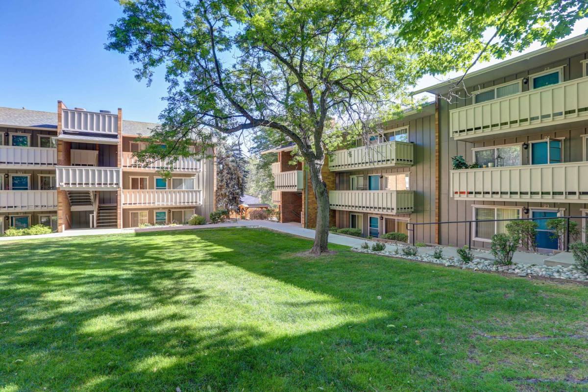Apartment for rent at 3445 Wadsworth Blvd, Wheat Ridge, CO 80033