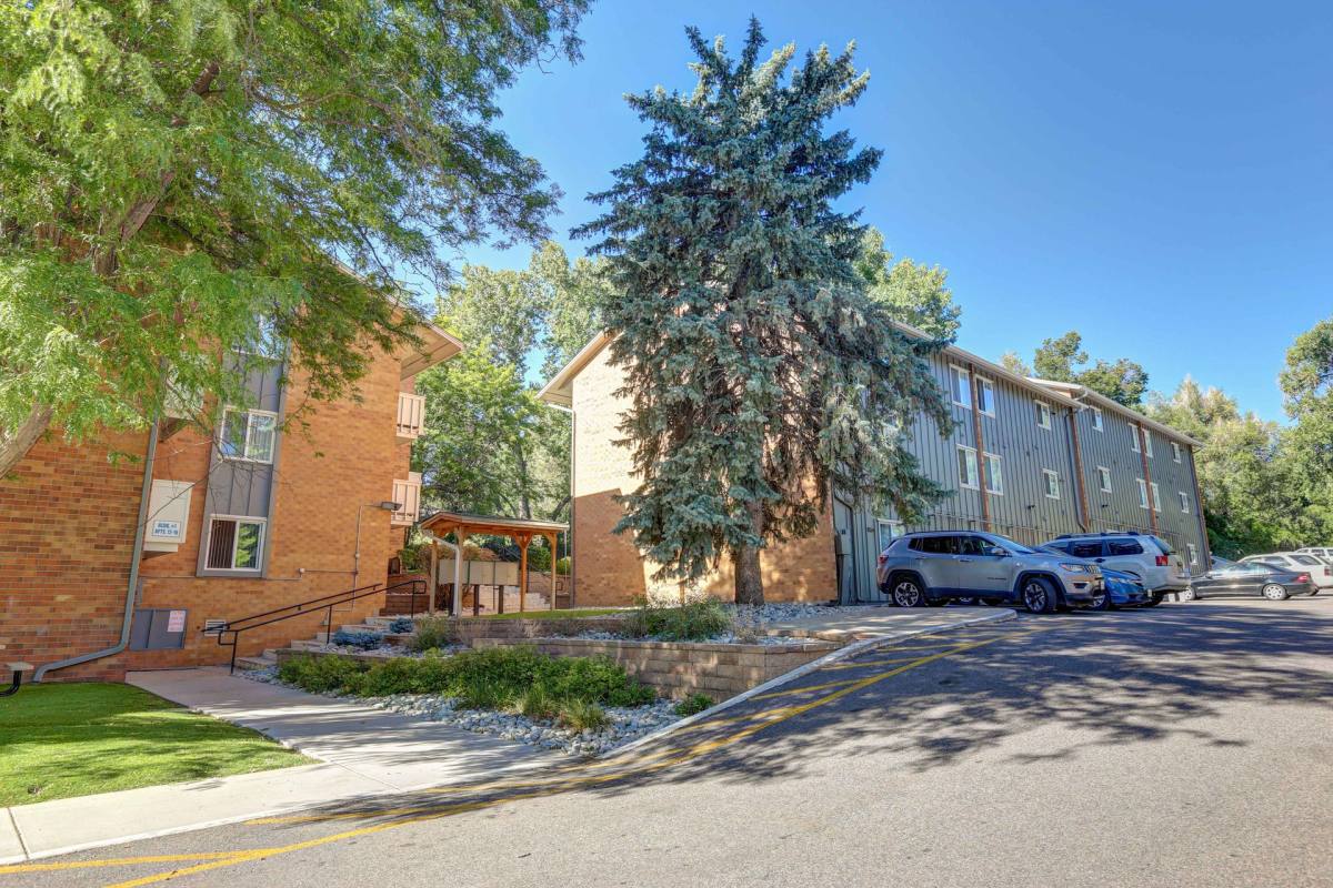 Apartment for rent at 3445 Wadsworth Blvd, Wheat Ridge, CO 80033