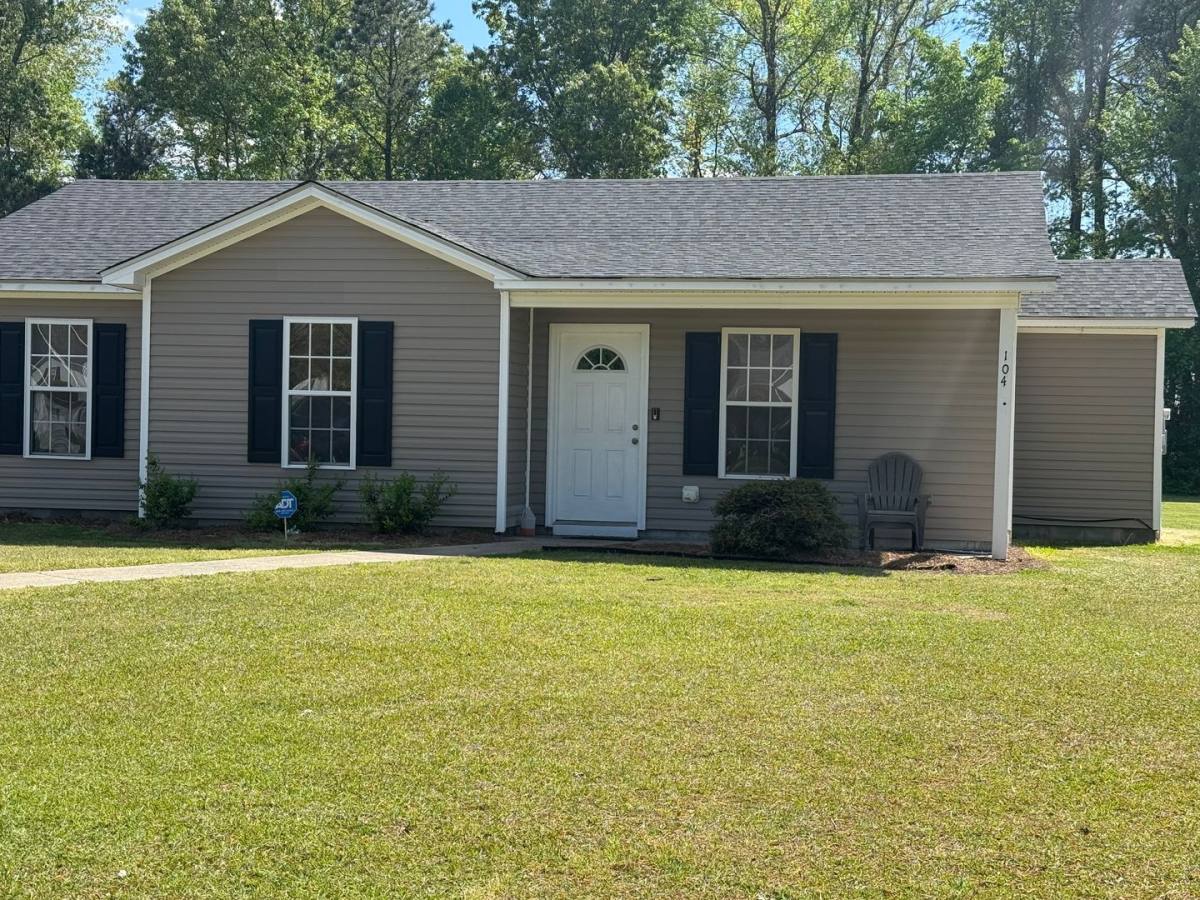 House for rent at 104 Ida Acres Dr, Elizabeth City, NC 27909