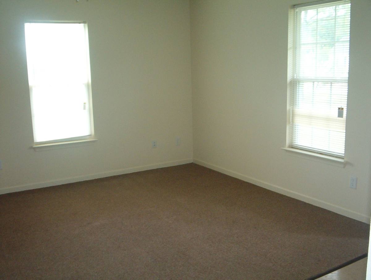 House for rent at 104 Ida Acres Dr, Elizabeth City, NC 27909
