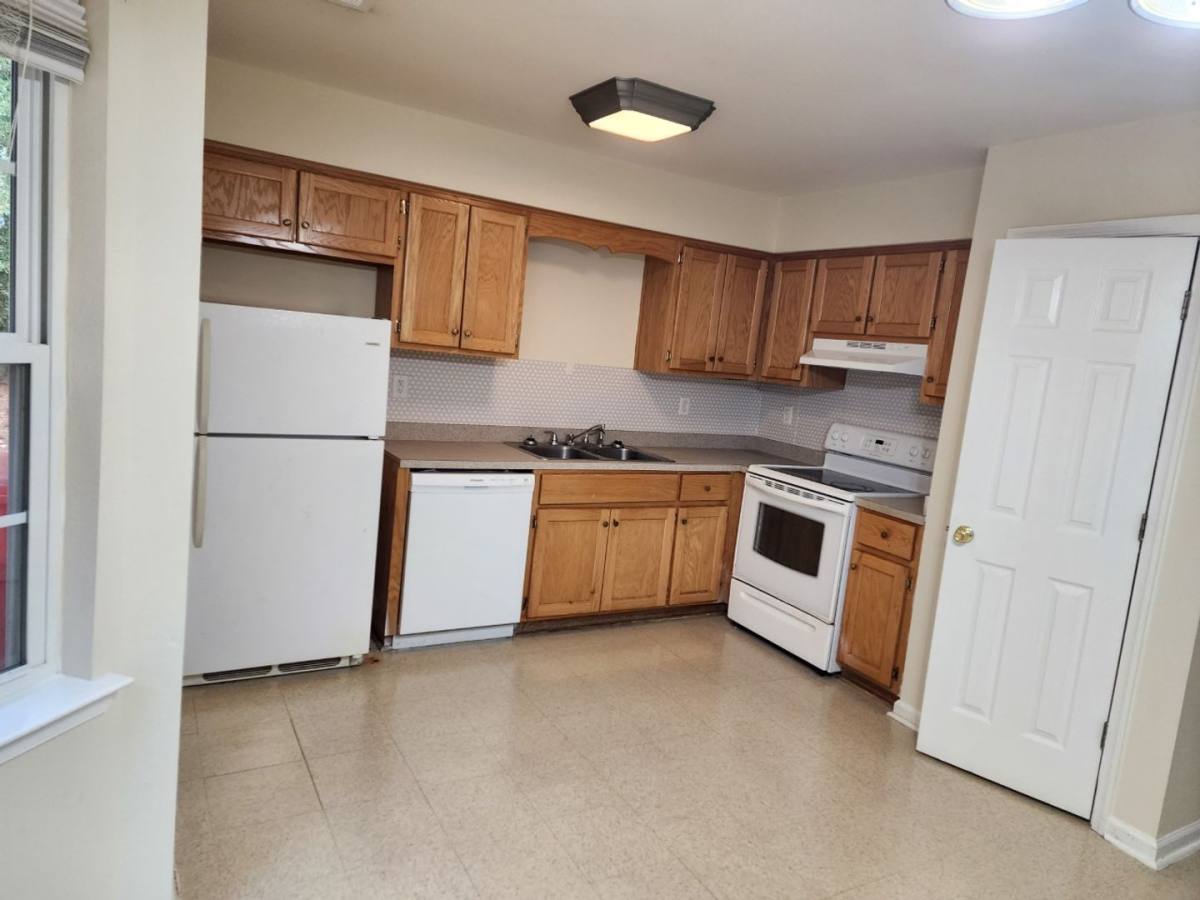 House for rent at 116 Ida Acres Dr, Elizabeth City, NC 27909