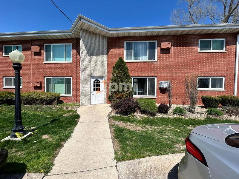Apartment for rent at 105 Harrington Ave #2, Crown Point, IN 46307