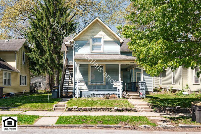 Apartment for rent at 3112 1 2 Thompson St, Fort Wayne, IN 46807