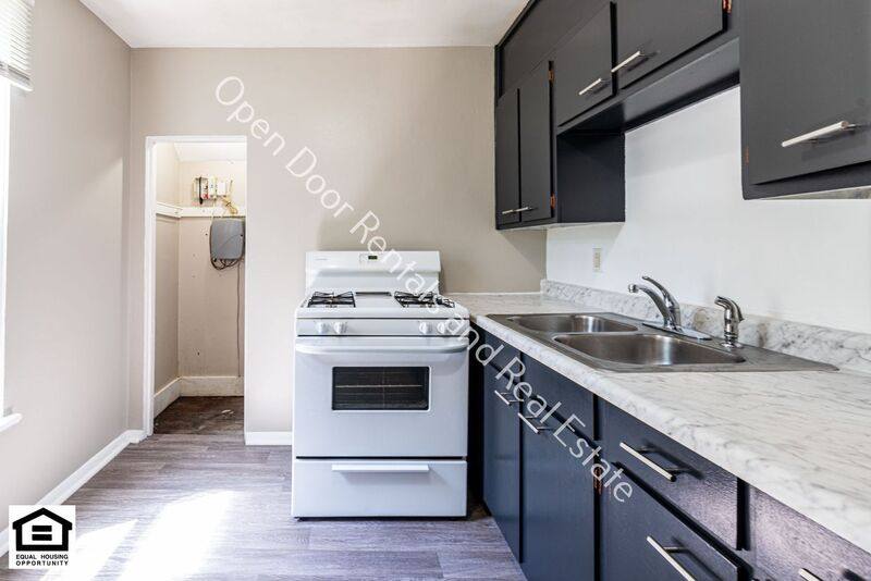 Apartment for rent at 3112 1 2 Thompson St, Fort Wayne, IN 46807