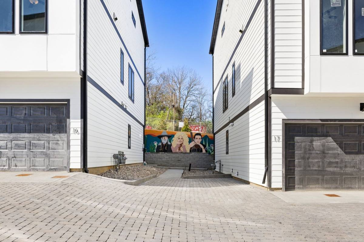 Townhouse for rent at 223 Oceola Ave #21, Nashville, TN 37209